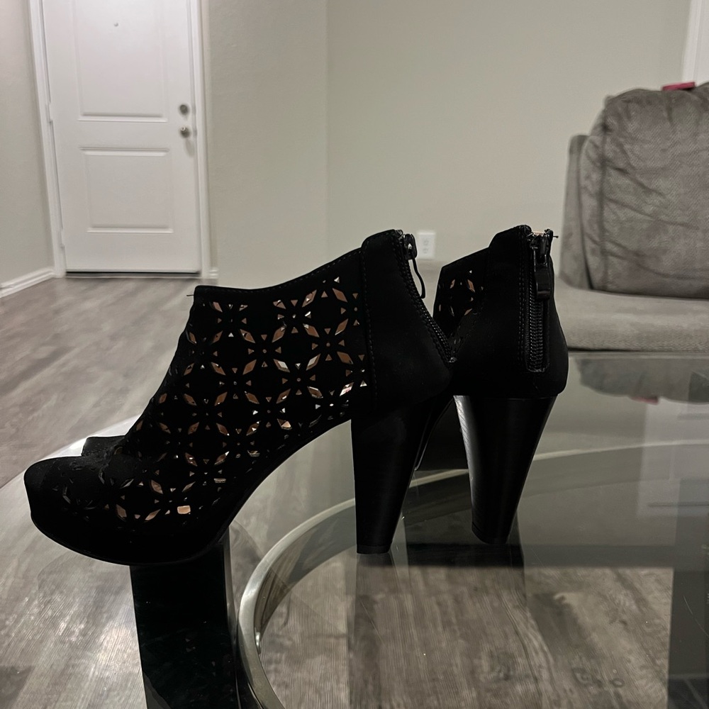 Elegant Black Women's Ankle Boots